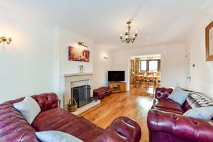 Lounge- click for photo gallery